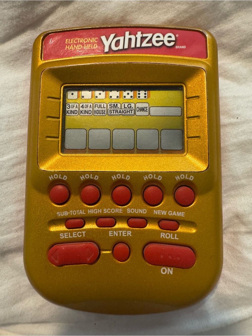 Hasbro 2002 Vintage Yahtzee Handheld Pocket Electronic Game Gold & Red -working